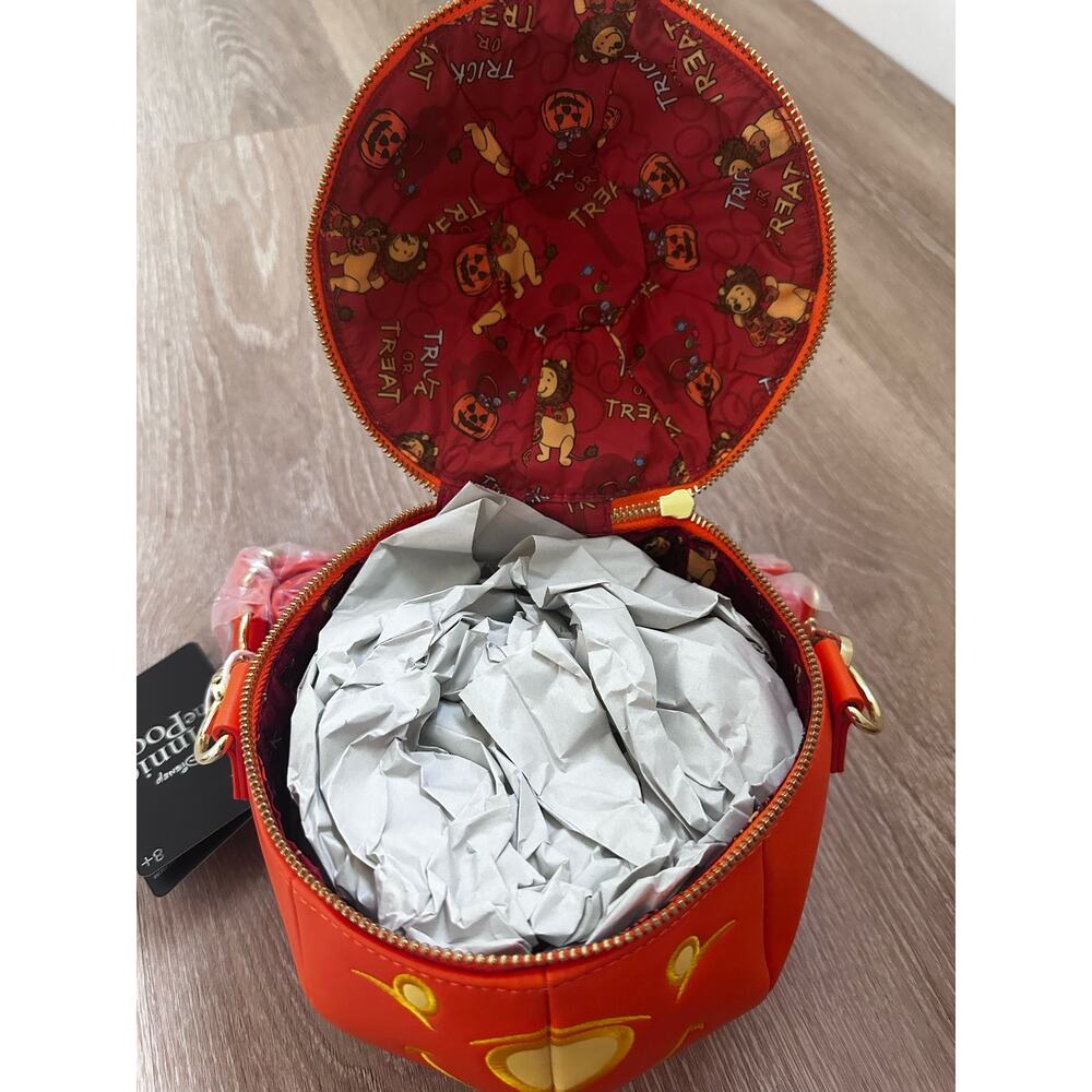 Loungefly|Disney|Winnie the Pooh Pumpkin Glow|NWT|Crossbody Bag - Picture 4 of 5